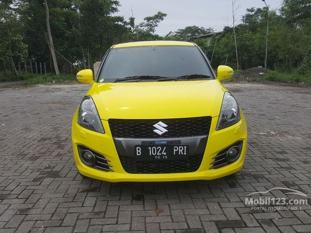 Suzuki Swift SPORT Mobil Bekas Baru dijual di Indonesia 