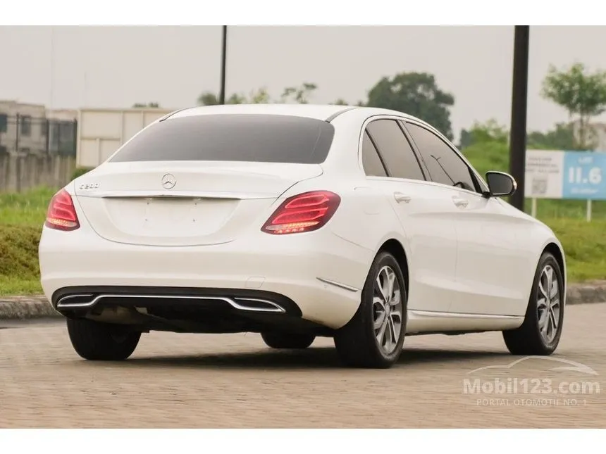 2014 Mercedes-Benz C200 Avantgarde CBU Sedan