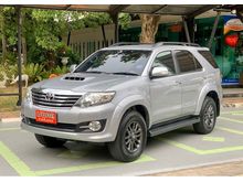 2014 Toyota Fortuner 3.0 (ปี 12-15) V SUV AT
