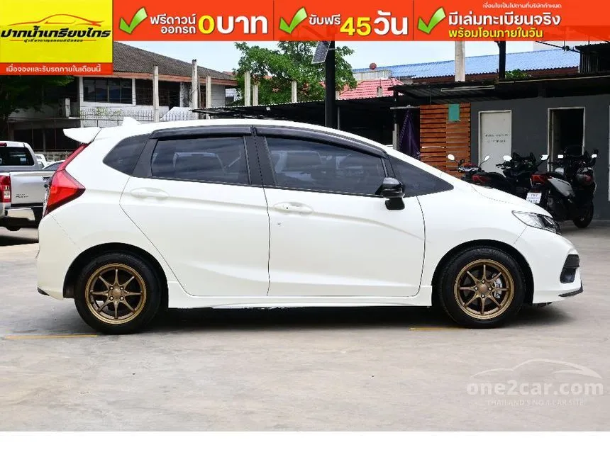 2018 Honda JAZZ RS Hatchback