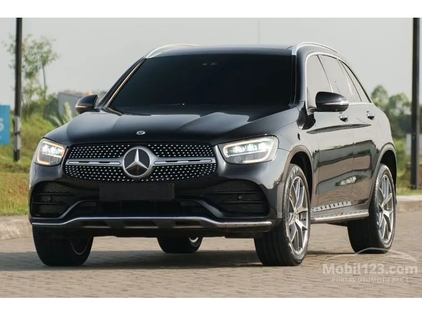 2020 Mercedes-Benz GLC200 AMG Line SUV