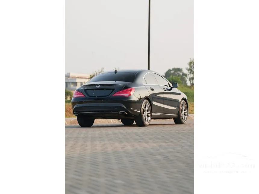 2014 Mercedes-Benz CLA200 Urban Coupe