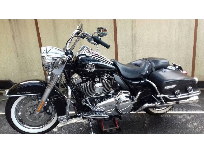  Jual  Motor Harley  Davidson  Touring  2010 1 7 di DKI Jakarta 