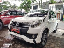 2016 Toyota Rush 1.5 TRD Sportivo 7 SUV AT Plat D PUTIH