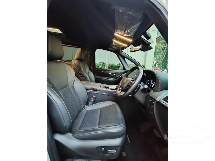 2025 Toyota Alphard HEV (Premium Color) MPV
