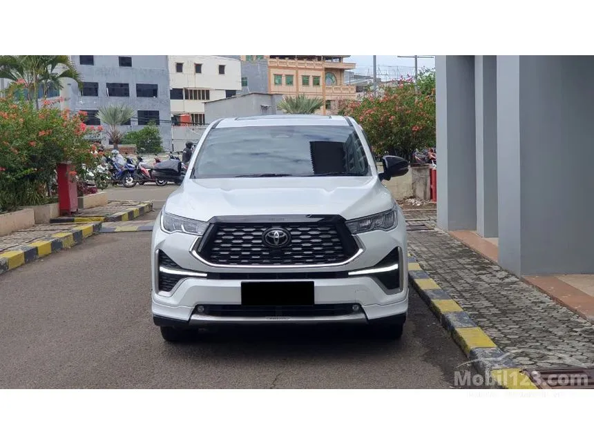 Jual Mobil Toyota Kijang Innova Zenix 2023 Q HV TSS Modellista (Non Premium Color) 2.0 di DKI Jakarta Automatic MPV Putih Rp 545.000.000