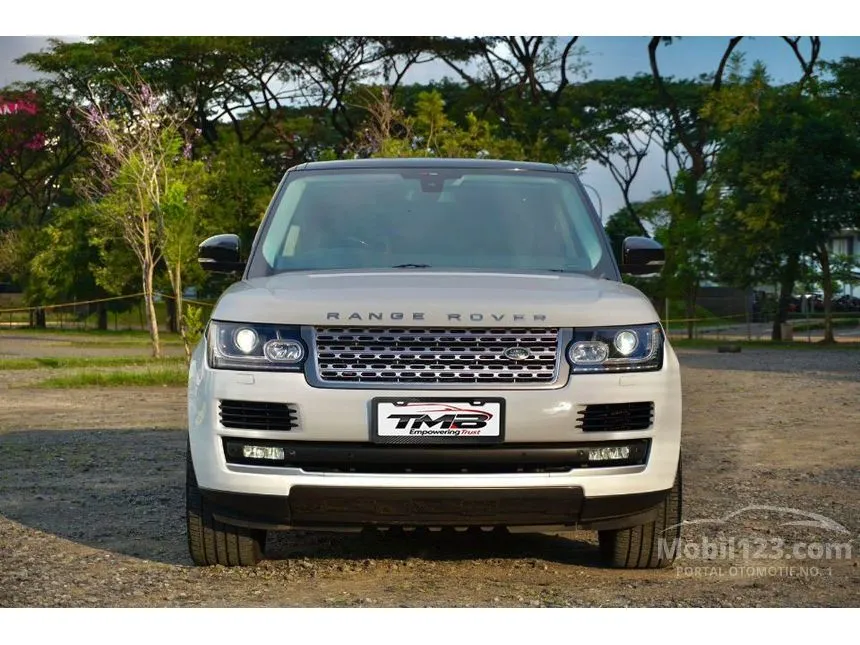 2015 Land Rover Range Rover Vogue SUV