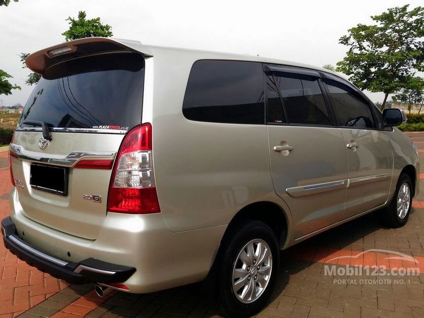 Gambar Mobil Kijang Innova Tahun 2014 - Galeri Mobil