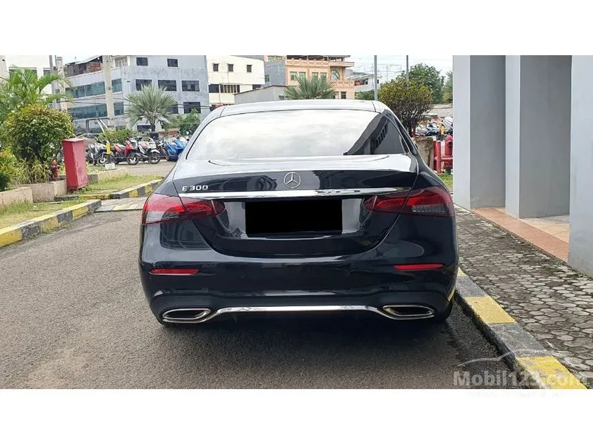 2022 Mercedes-Benz E300 AMG Line Sedan