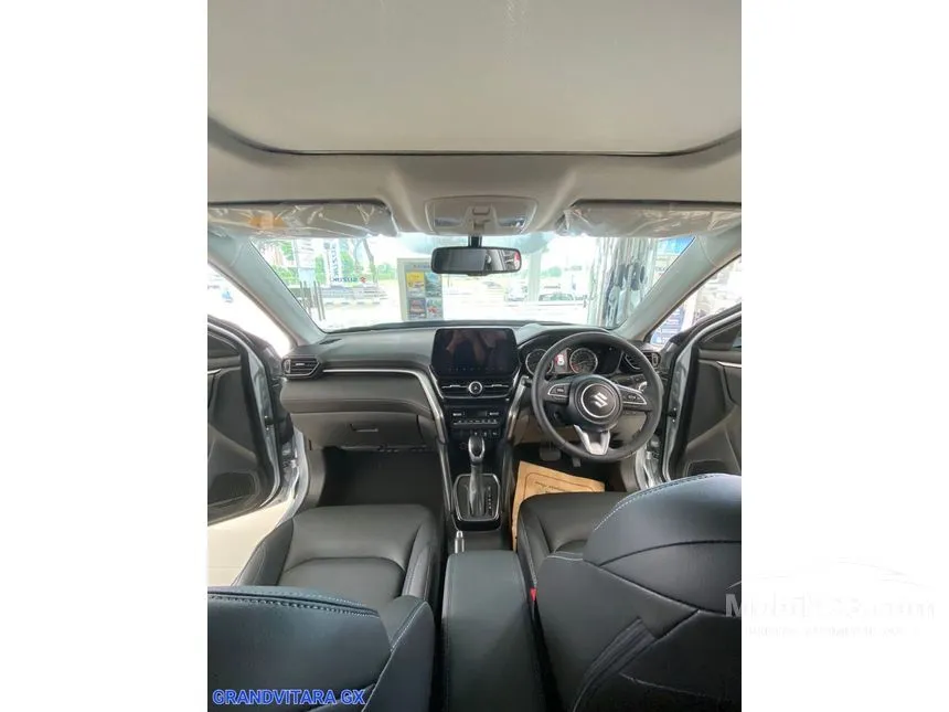 Jual Mobil Suzuki Grand Vitara 2024 MHEV GX Two Tone 1.5 di Banten Automatic SUV Silver Rp 287.520.000
