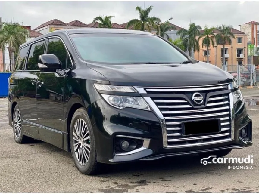 2014 Nissan Elgrand Highway Star MPV