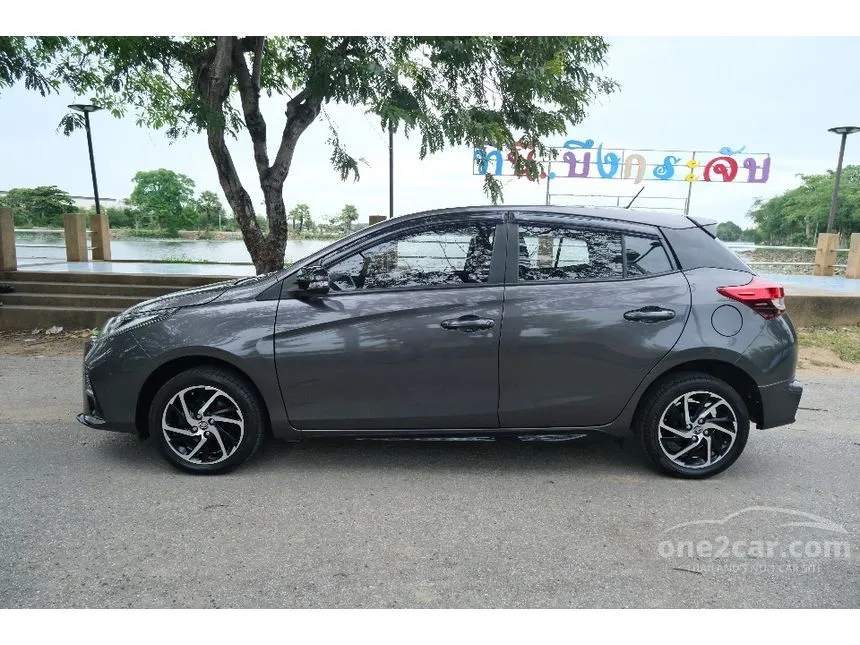2022 Toyota YARIS Sport Hatchback