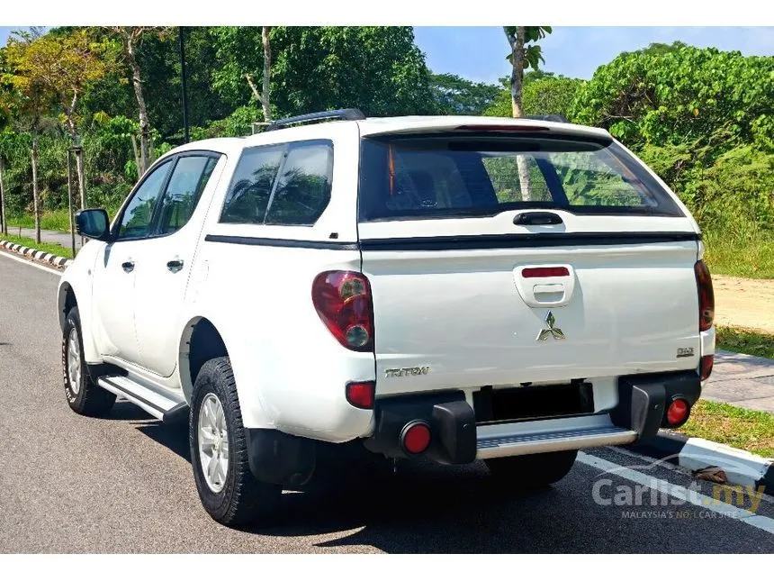 2010 Mitsubishi Triton Dual Cab Pickup Truck