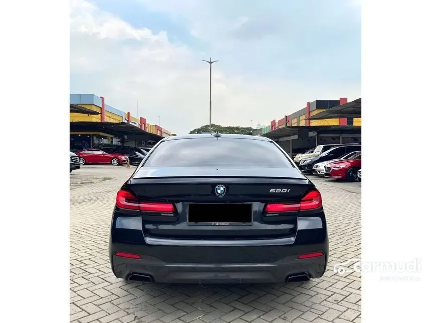 2023 BMW 520i M Sport Sedan