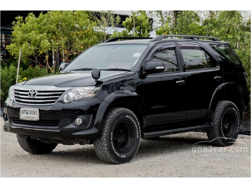 Toyota fortuner 2011