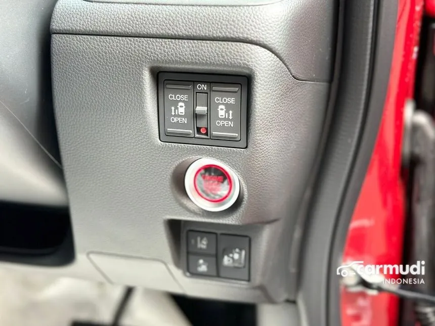 2023 Honda N-Box custom G L Hatchback