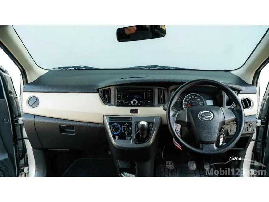 2019 Daihatsu Sigra R Deluxe MPV