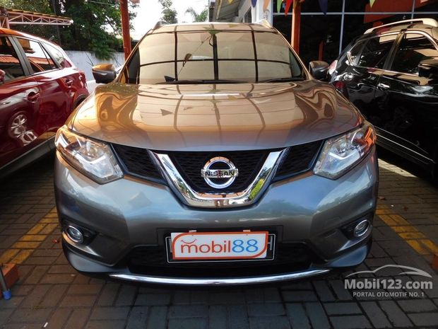  Nissan  X trail  Mobil  Bekas  Baru  dijual  di Bandung  Jawa 