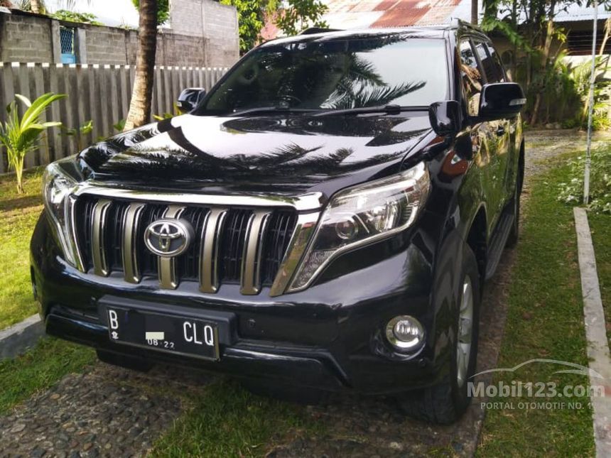 Jual Mobil Toyota Land Cruiser Prado  2011 TX 2 7 di 