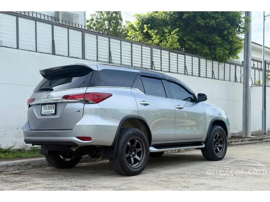 2018 Toyota FORTUNER V SUV