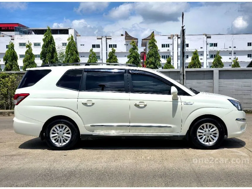 2013 Ssangyong STAVIC SV200 Wagon