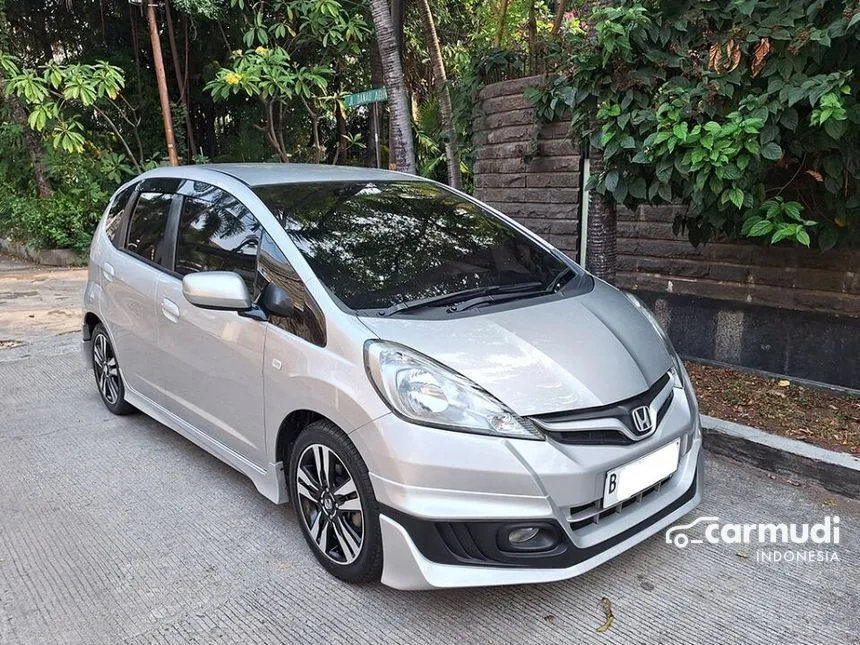 2011 Honda Jazz S Hatchback