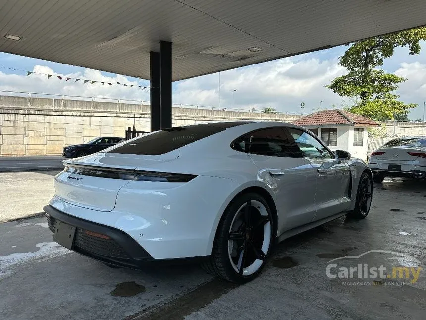 2021 Porsche Taycan 4S Sedan