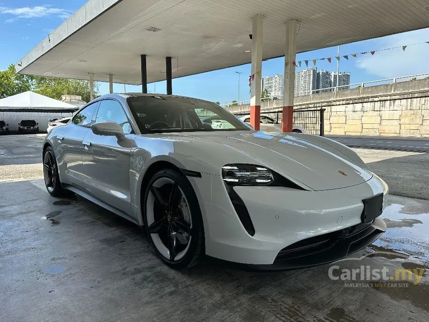 2021 Porsche Taycan 4S Sedan