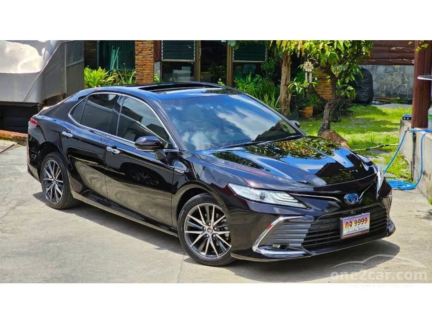 2023 Toyota CAMRY HEV Premium Luxury Sedan