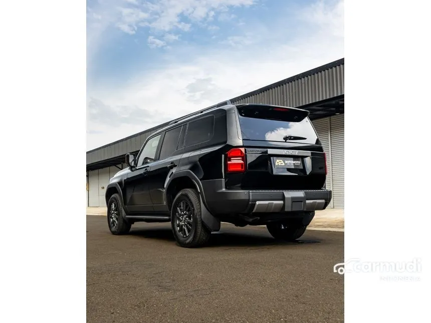 2025 Toyota Land Cruiser Prado VX SUV