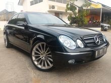 Mercy E200 Kompressor W211 th 2003 Elegance Pribadi KM96rb