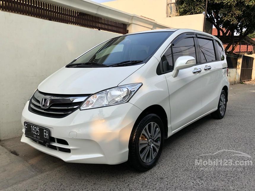 Jual Mobil  Honda  Freed  2014 E 1 5 di Jawa Barat Automatic 