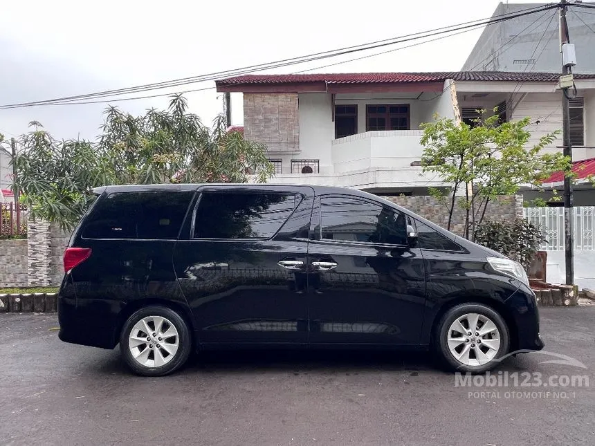 2012 Toyota Alphard G MPV
