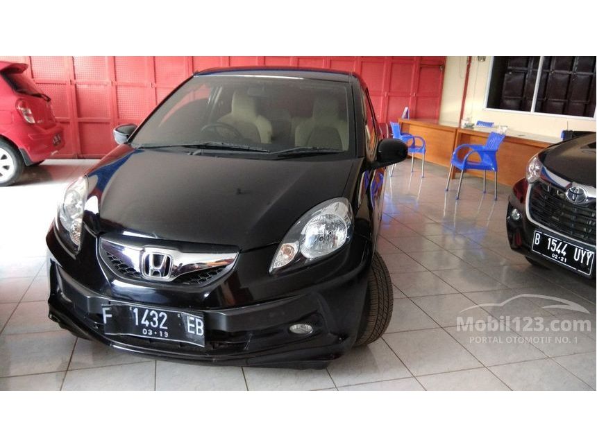 Jual Mobil Honda Brio 2014 Satya E 1.2 di Jawa Barat 
