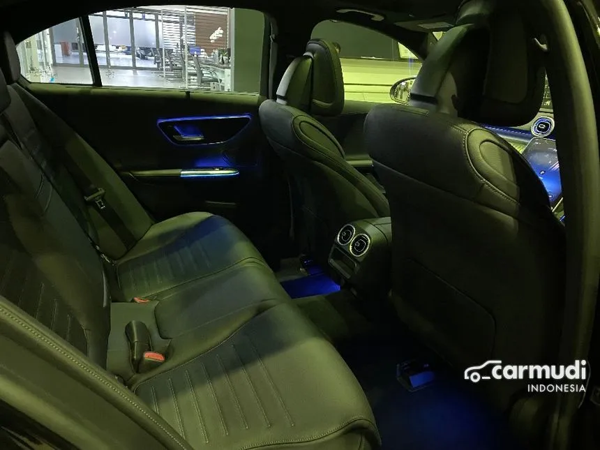 2025 Mercedes-Benz C300 AMG Line Sedan