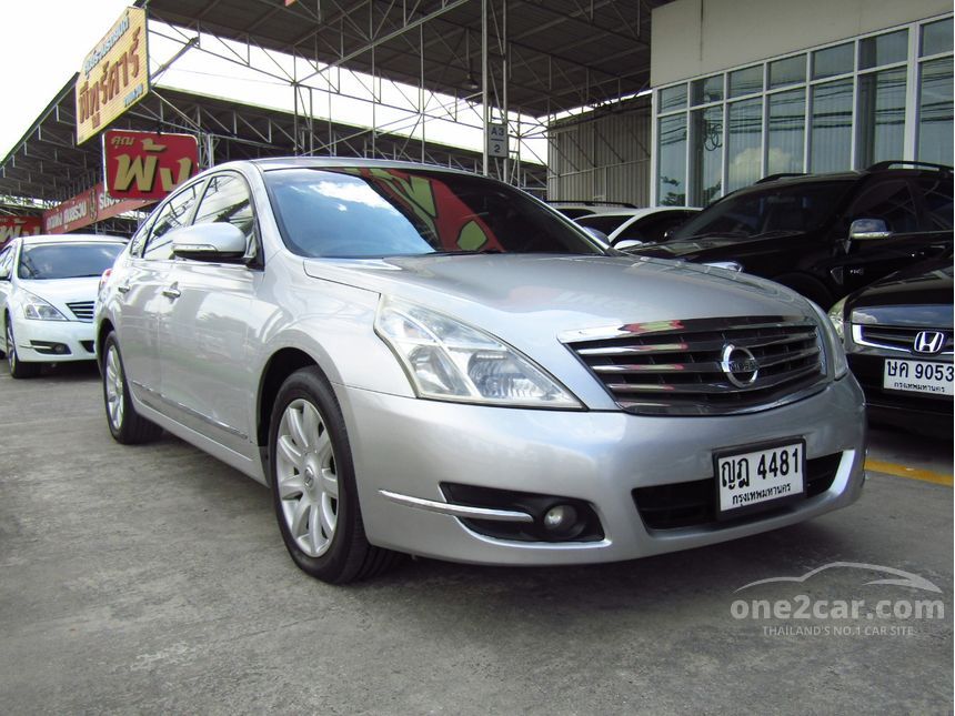 Nissan teana 250