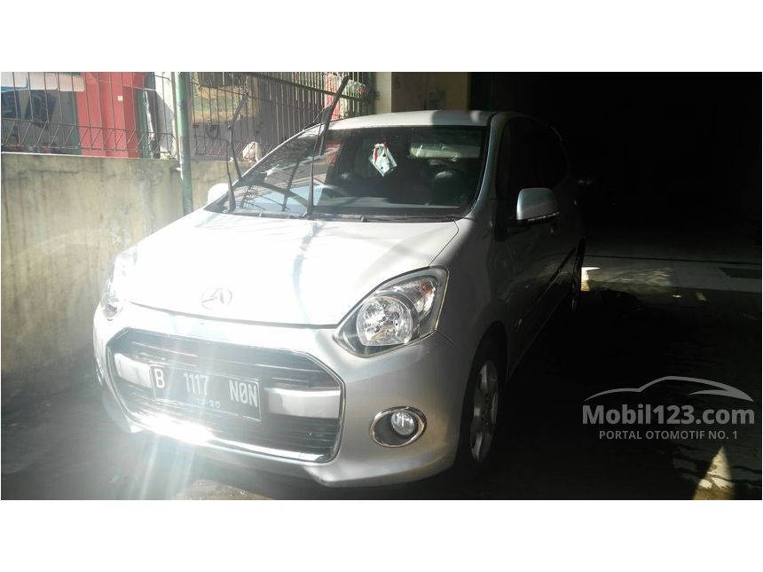 Jual Mobil  Daihatsu  Ayla  2021 X 1 0 di Jawa  Barat  