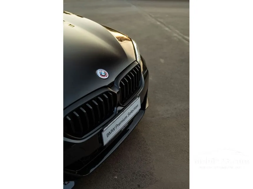 2023 BMW 520i M Sport Sedan