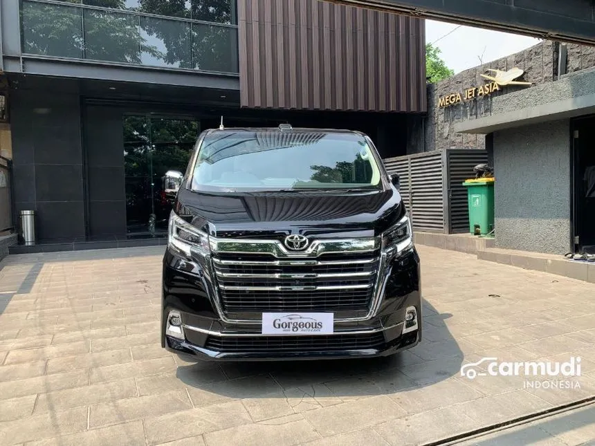 2024 Toyota GranAce G Wagon