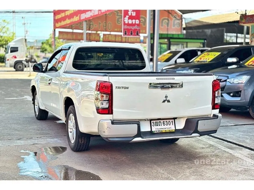 2022 Mitsubishi TRITON GLX Mega Cab Pickup