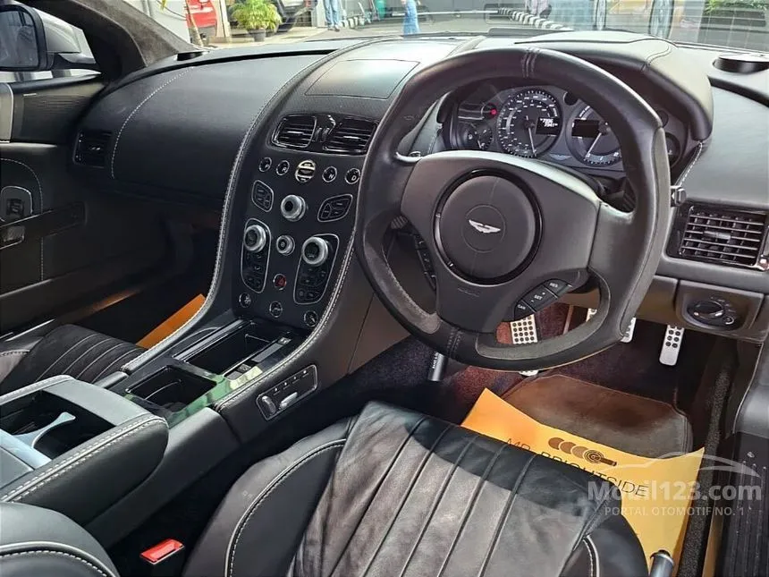 2016 Aston Martin DB9 Coupe