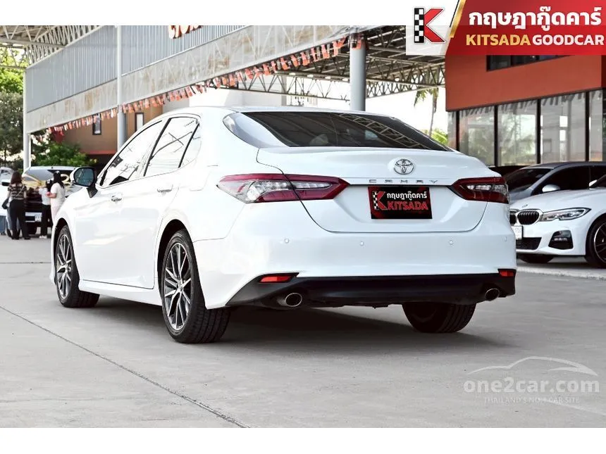 2022 Toyota CAMRY Premium Sedan