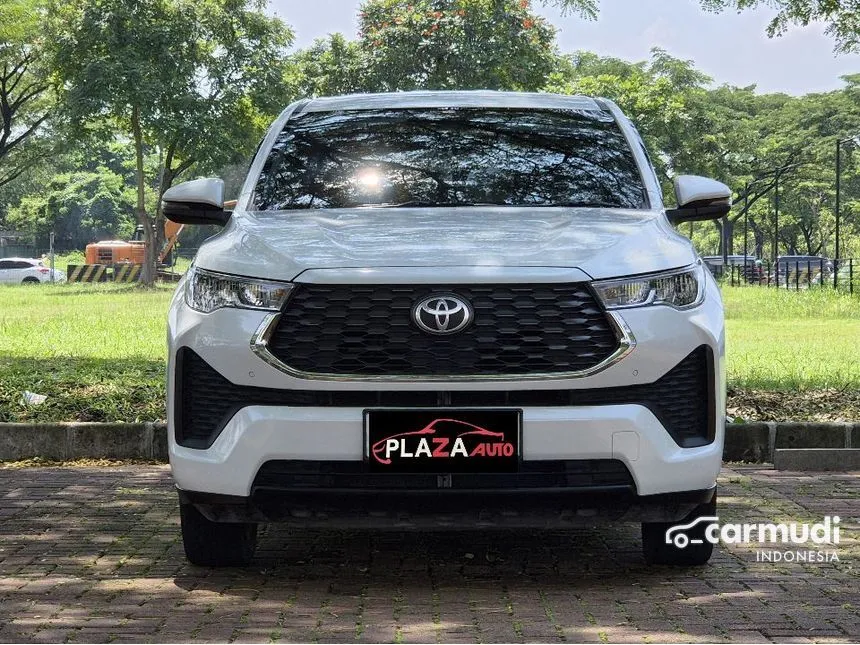 2023 Toyota Kijang Innova Zenix V HV Wagon