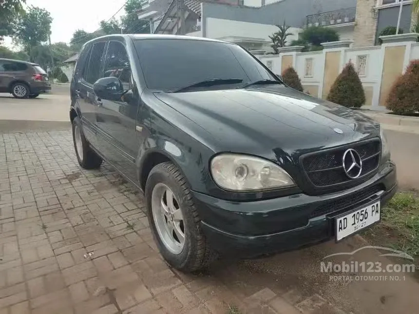 2001 Mercedes-Benz ML320 SUV