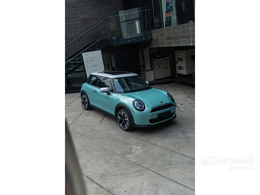 2024 MINI Cooper Cooper S Hatchback