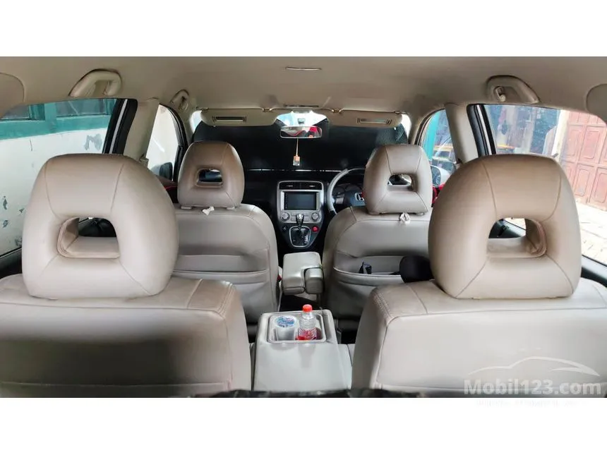 2005 Honda Stream MPV