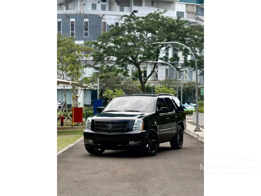 2011 Cadillac Escalade SUV
