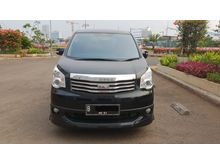 Toyota Nav1 V Lux Limited FL Coolbox AT - Hitam - 2014 - Service Record