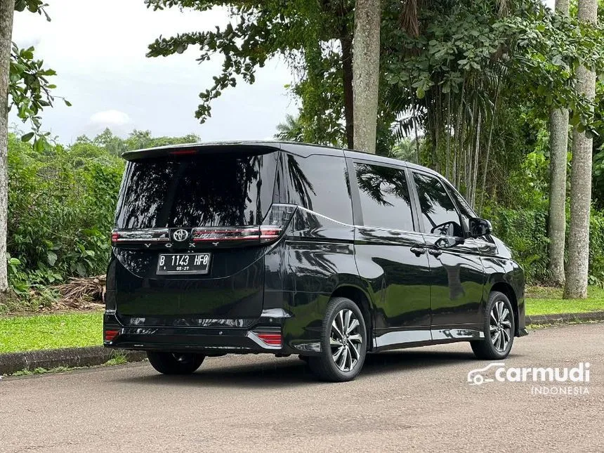 2022 Toyota Voxy Van Wagon