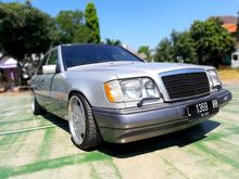 1995 Mercedes-Benz E320 3.2 3.2 Automatic Sedan